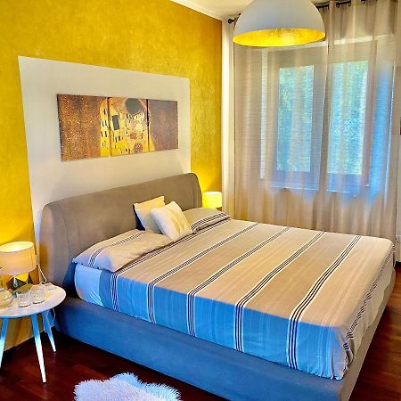 Golden Suite Marta Malpensa Milano-Laghi Бусто Арсицио Екстериор снимка